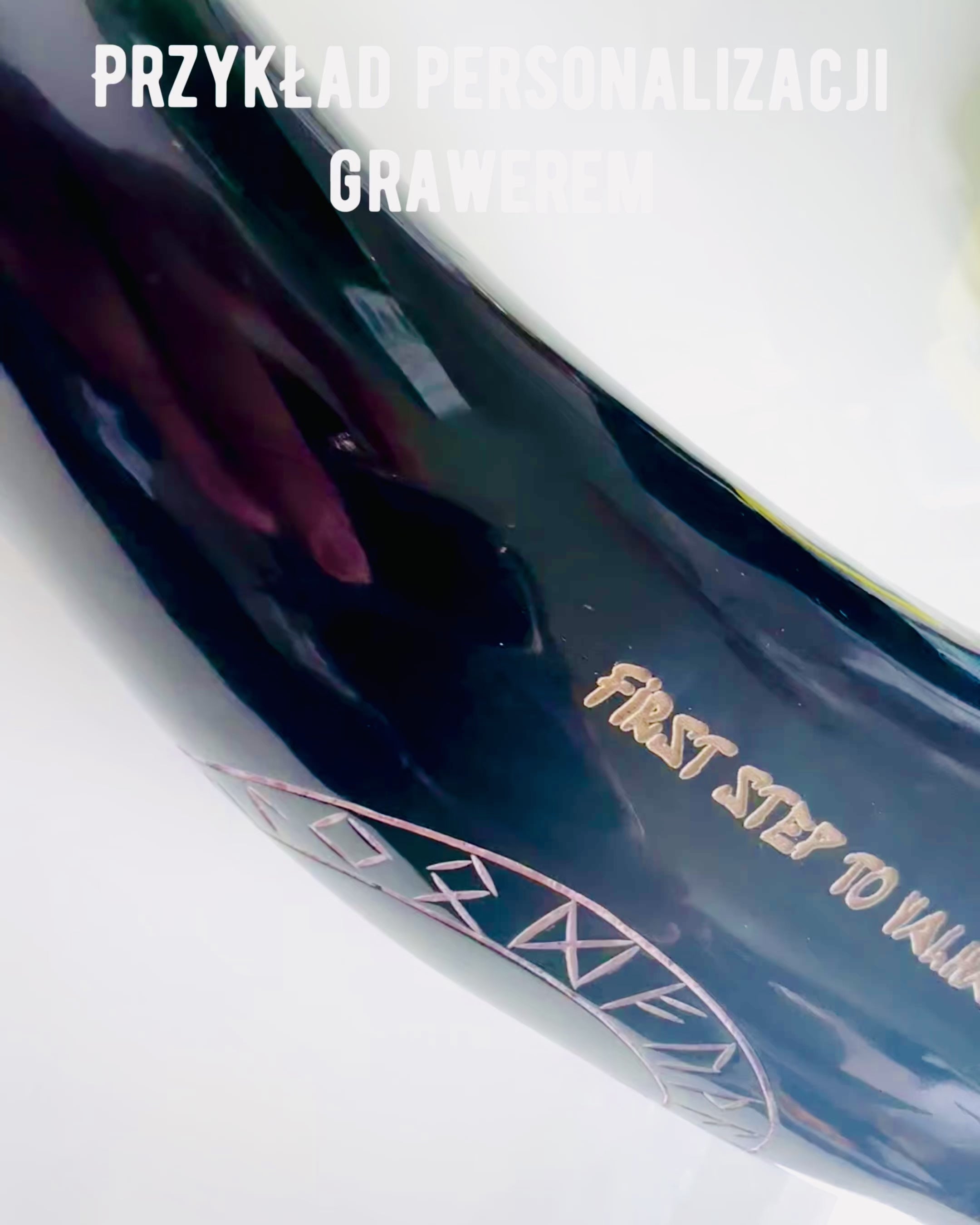 Hornbecher "Viking Valor" - Handgraviert, Premium Qualität - 4 Varianten zur Auswahl