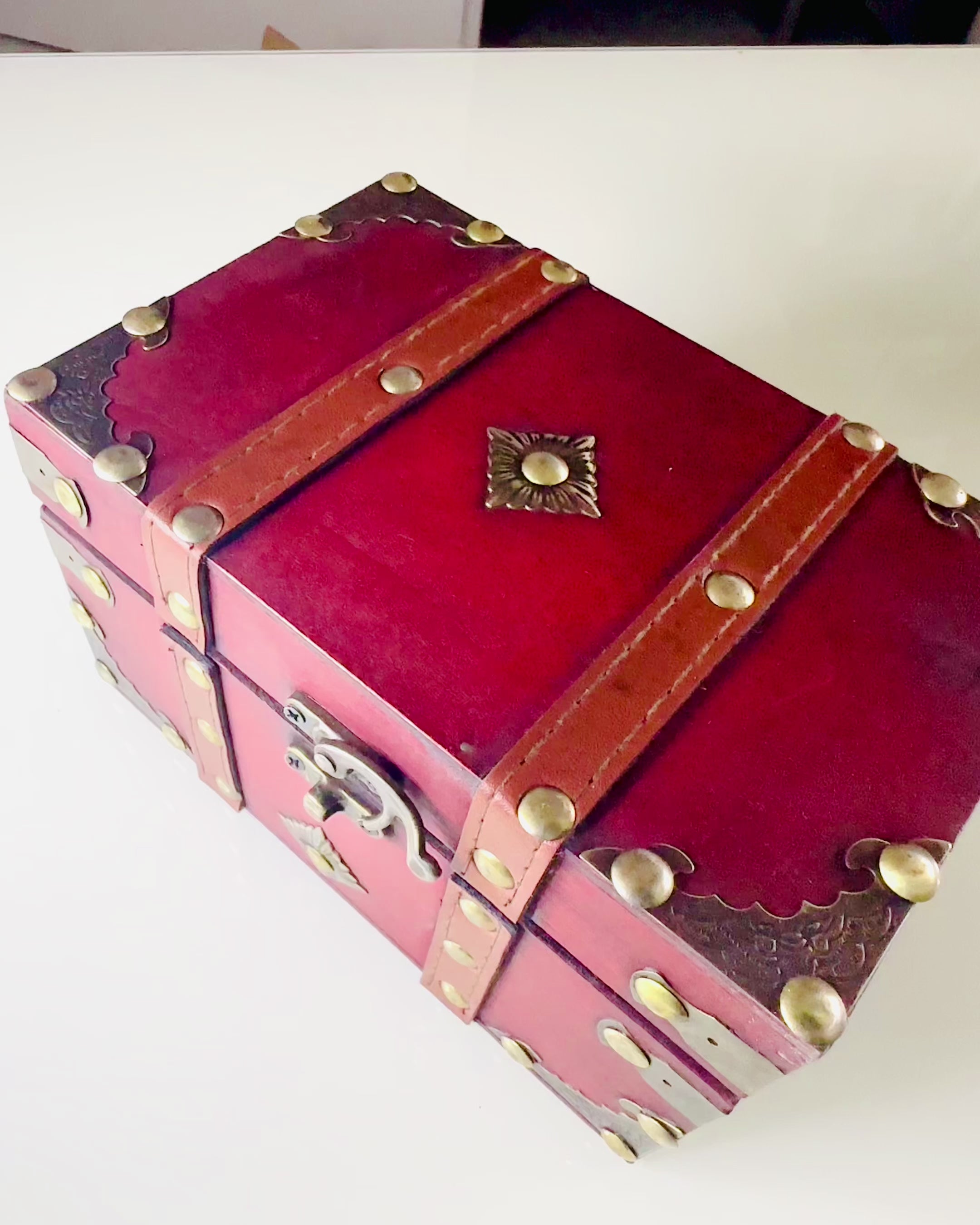 Holzkiste 'Piraten-Schatztruhe' – Vintage-Schmuck- und Krimskramskiste
