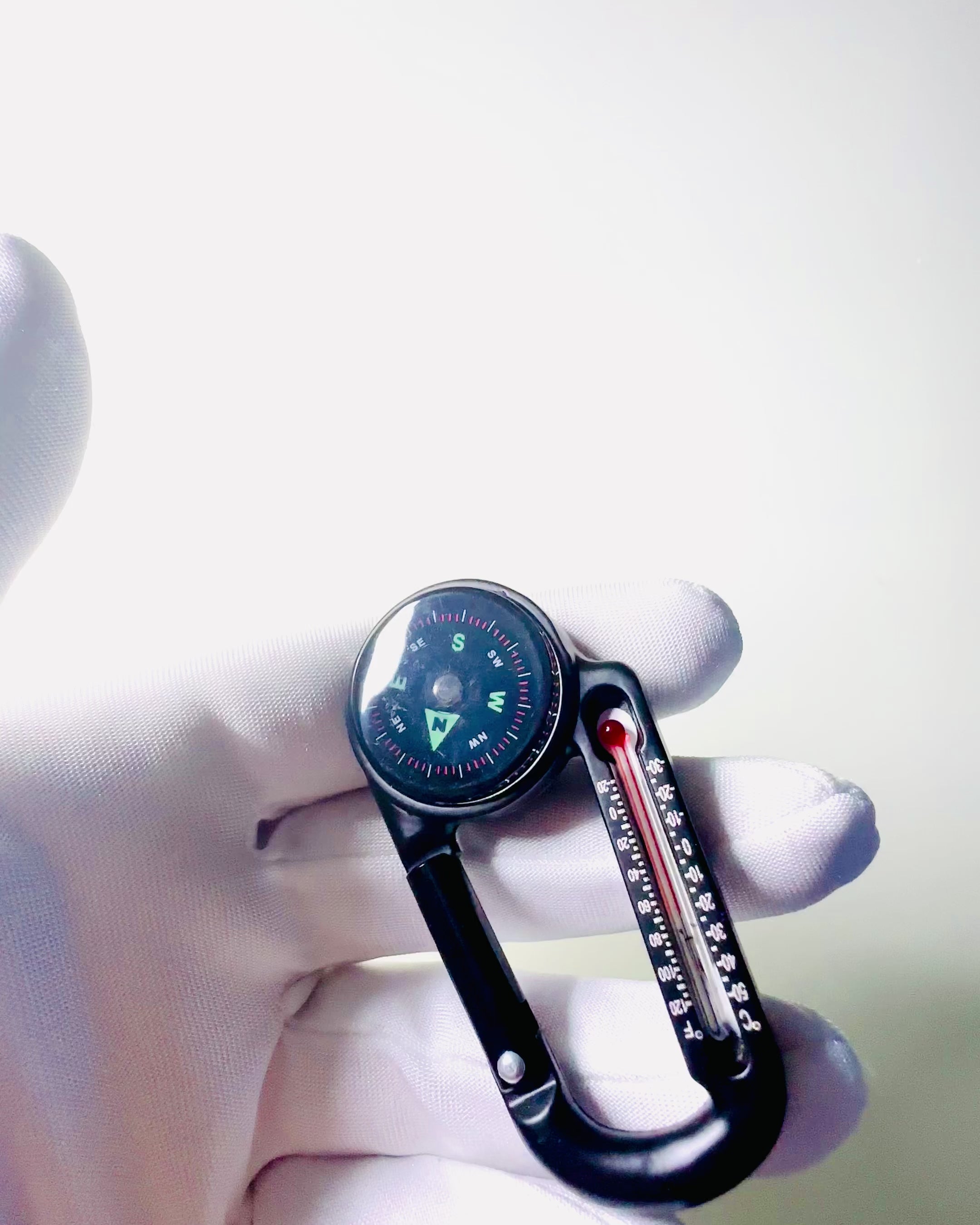 Karabinerkompass mit Thermometer, Schlüsselanhänger - Gravurmöglichkeit