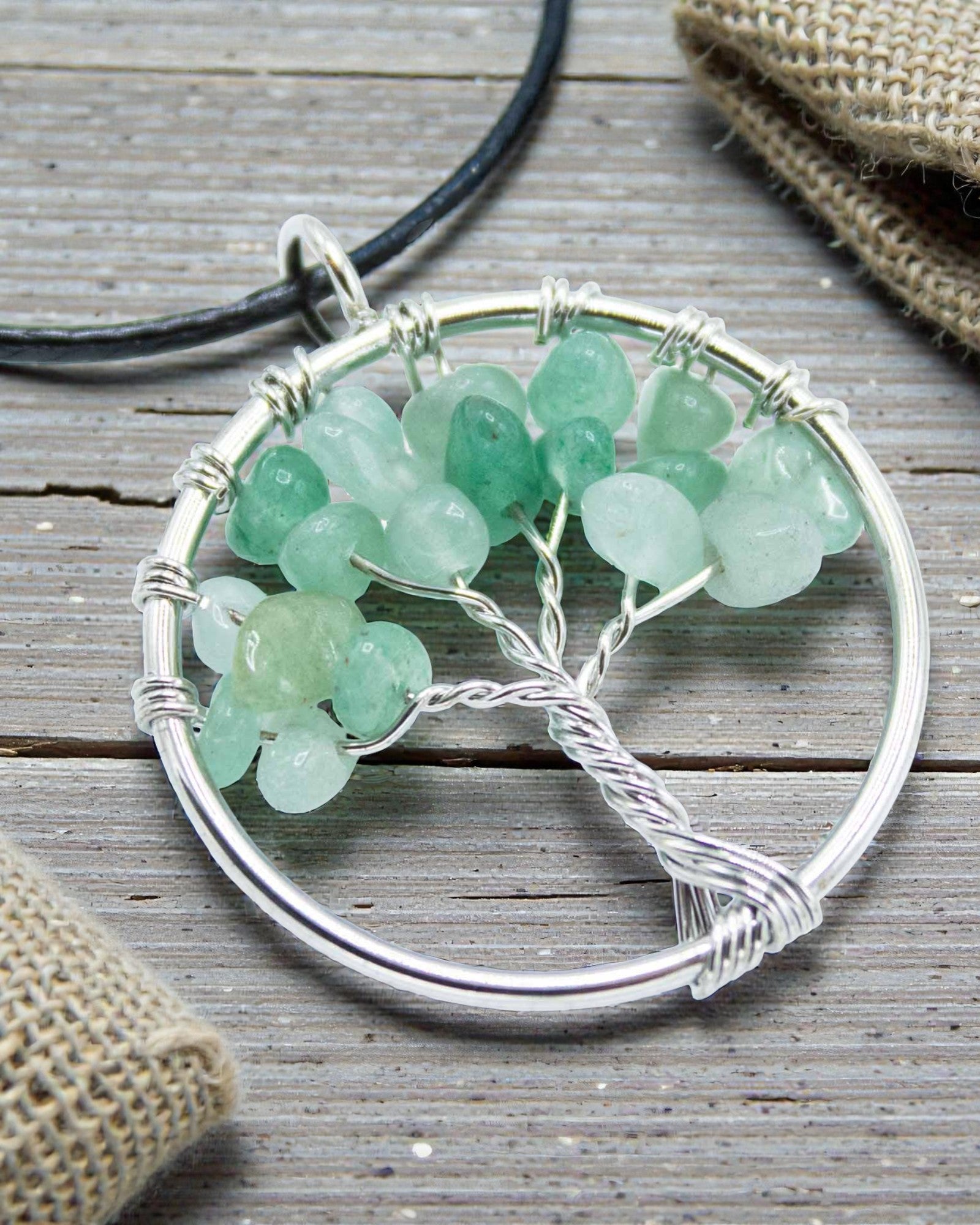 Halskette Baum des Lebens Ruhe und Harmonie – Jadeit
