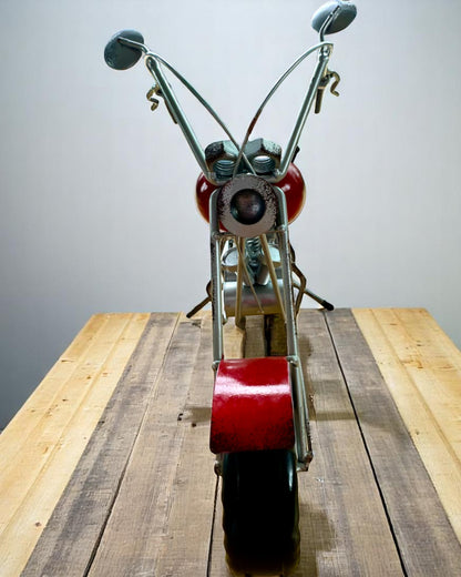 Metall-Weinhalter 40 cm lang, in Form eines Motorrads mit Gravurmöglichkeit als Geschenk