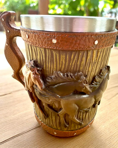 Tasse mit Pferdemotiv, 330 ml, Möglichkeit zur Personalisierung mit Gravur als Geschenk