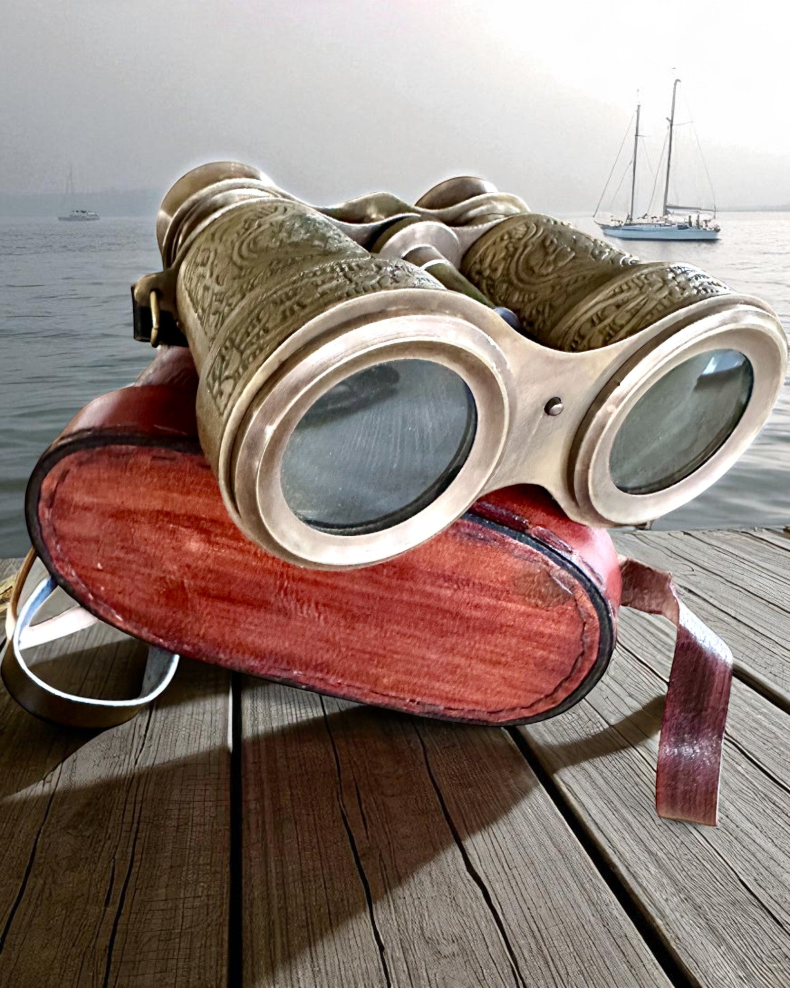 Fernglas mit Ledertasche Victorian's Eye, 11 cm Messing, Handverziert, Personalisierung mit Gravur als Geschenk