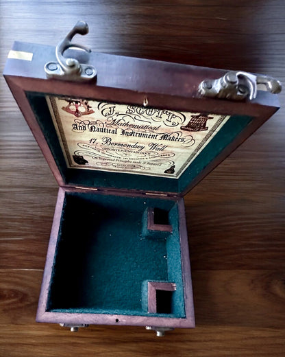 Große Holzkiste für Sextant oder Premium-Kompass "Mariner's Legacy" mit Gravurmöglichkeit
