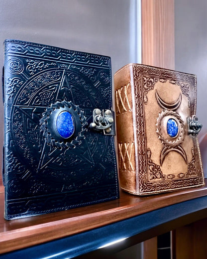 Premium Tagebuch, Antikes Muster, Leder-Notizbuch "Magische Chronik" 200 Seiten, 2 Varianten zur Auswahl, Personalisierung mit Gravur