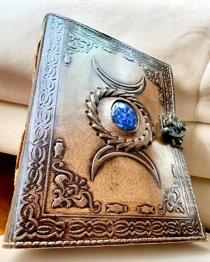 Premium Tagebuch, Antikes Muster, Leder-Notizbuch "Magische Chronik" 200 Seiten, 2 Varianten zur Auswahl, Personalisierung mit Gravur