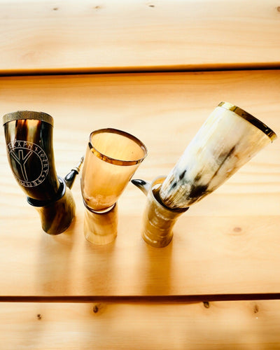 Hornbecher "Viking Valor" - Handgraviert, Premium Qualität - 4 Varianten zur Auswahl