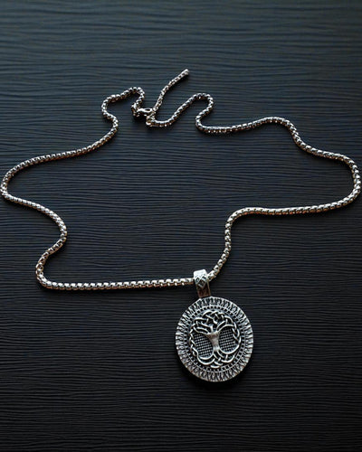 Amulett Baum des Lebens mit Gravurmöglichkeit - Halskette "Vitalität der Natur", Personalisierung