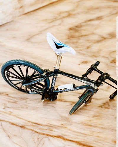 Miniaturmodell Metallfahrrad Roter "SpeedMaster" mit Gravur personalisiert als Geschenk, 2 Farbvarianten