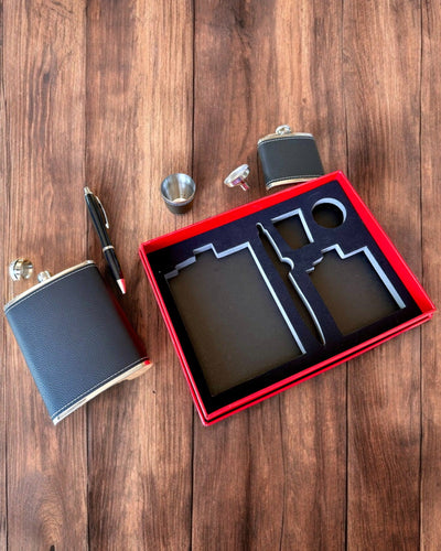 Flachmann-Set "Stilvoller Gentleman" - Möglichkeit zur Personalisierung mit Gravur als Geschenk
