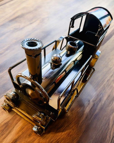 Lokomotive aus Eisen „Retro Express“ – Dekoration, Modell, handgefertigt mit Gravurmöglichkeit als Geschenk