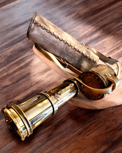 Premium-Fernrohr "Voyager" mit graviertem Fernrohr und Etui aus echtem Leder, Möglichkeit zur Personalisierung mit Gravur als Geschenk