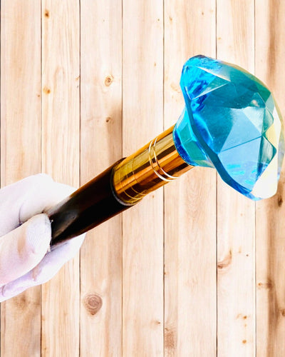 Spazierstock "Blauer Diamant" - Handgefertigt aus Holz, Gravur möglich