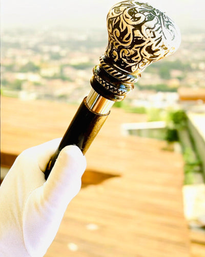 Spazierstock "Majestätsstock" aus Holz, handgefertigt, Gravur möglich, 2 Varianten zur Auswahl