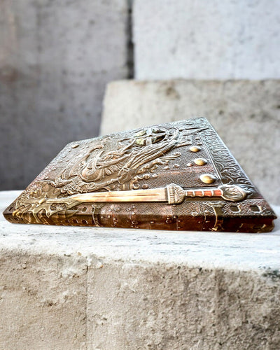 Chronik des Kriegers Notizbuch mit Rittermotiv, Notizbuch mit der Möglichkeit zur Personalisierung durch Gravur als Geschenk