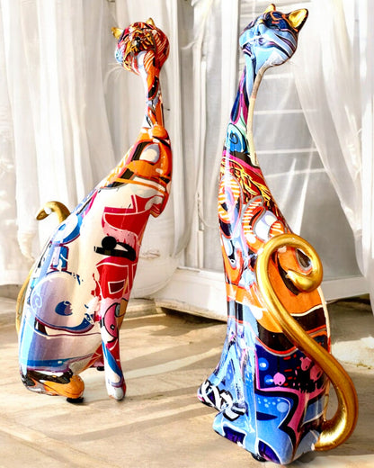 Abstrakte Katzenfiguren "ArtCats", handbemalt, Harz – 25 cm, 2 Stk.