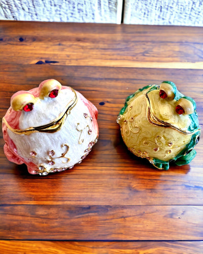 Elegante dekorative Schatulle "Froschschatz" als Geschenk mit Personalisierung, mit Gravuroption