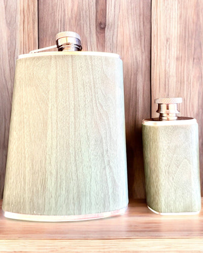 Flachmann-Set mit Gläsern "Forest Spirit", personalisiertes Geschenk mit Gravur