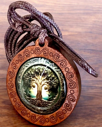 Amulett des Lebens "Stammbaum" - Handgefertigte Halskette aus Holz und Glas, mit der Möglichkeit zur Personalisierung durch Gravur als Geschenk