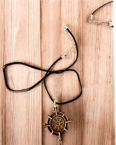 Amulett Krieger des Nordens - Wikingerkompass, Möglichkeit zur Personalisierung mit Gravur als Geschenk, 2 Varianten zur Auswahl