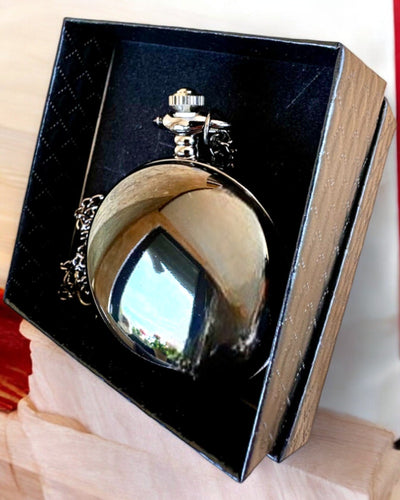 Elegante Taschenuhr "Czasownik" mit Gravuroption als Geschenk