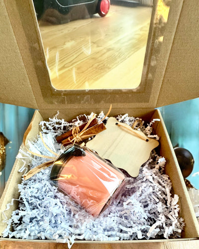 Intentionale Sojakerze 250 ml mit Naturstein – wählen Sie Ihre Energie: Citrin oder Granat, Personalisierung mit Gravur als Geschenk