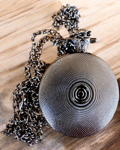 Taschenuhr Nachtrose, Möglichkeit zur Personalisierung mit Gravur als Geschenk