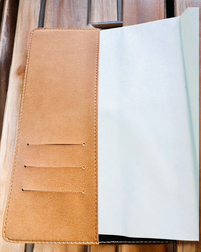 Exklusives Leder-Notizbuch "Sekretnik" A5 mit Zahlenschloss - Personalisierung mit Gravur