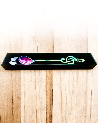 Eleganter Löffel mit Violinschlüssel – Personalisiert als Geschenk, 2 Farbvarianten zur Auswahl