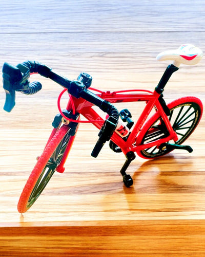 Miniaturmodell Metallfahrrad Roter "SpeedMaster" mit Gravur personalisiert als Geschenk, 2 Farbvarianten