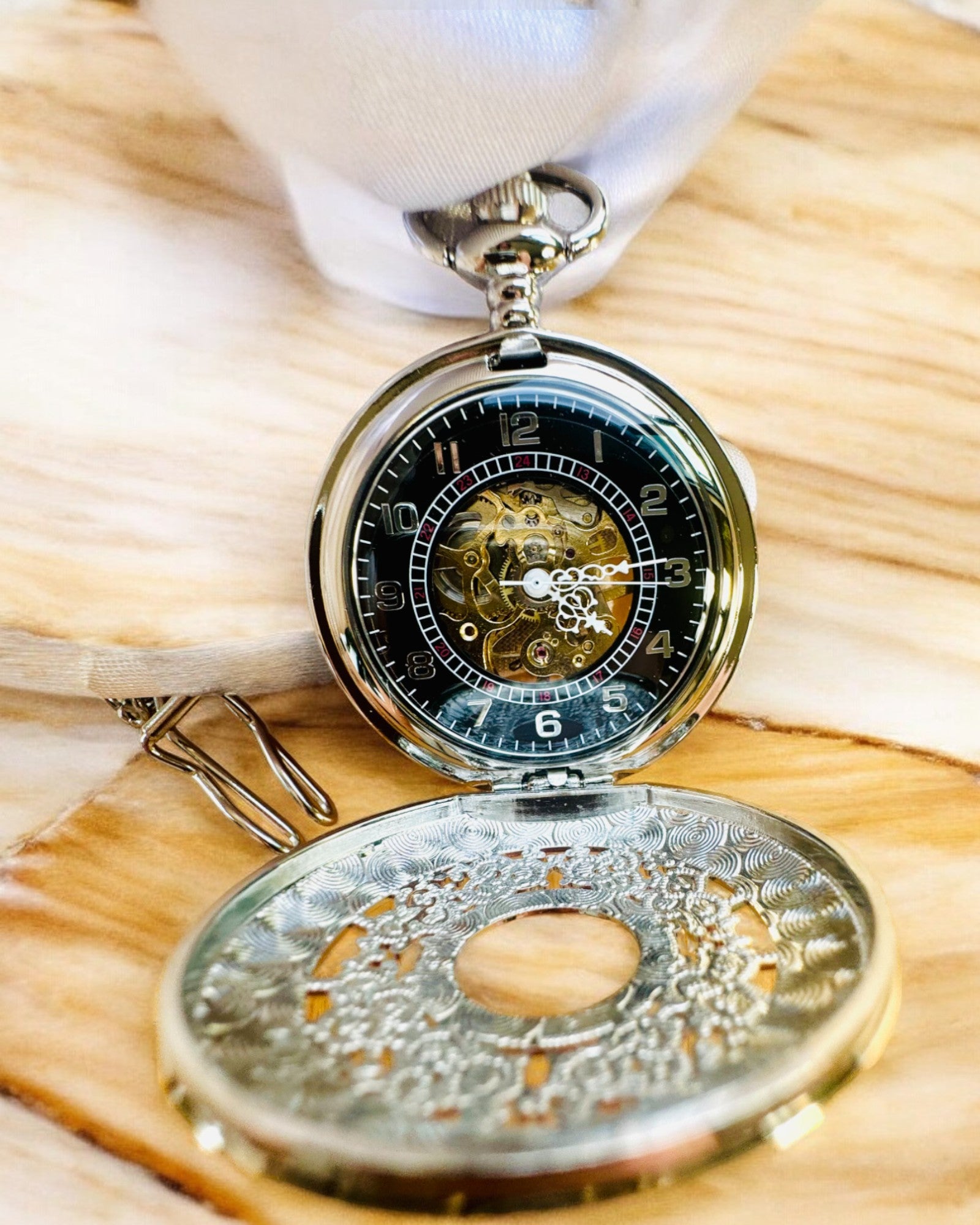 Taschenuhr "Eterna Eleganz", personalisiertes Geschenk, Gravur. Farbe Silber
