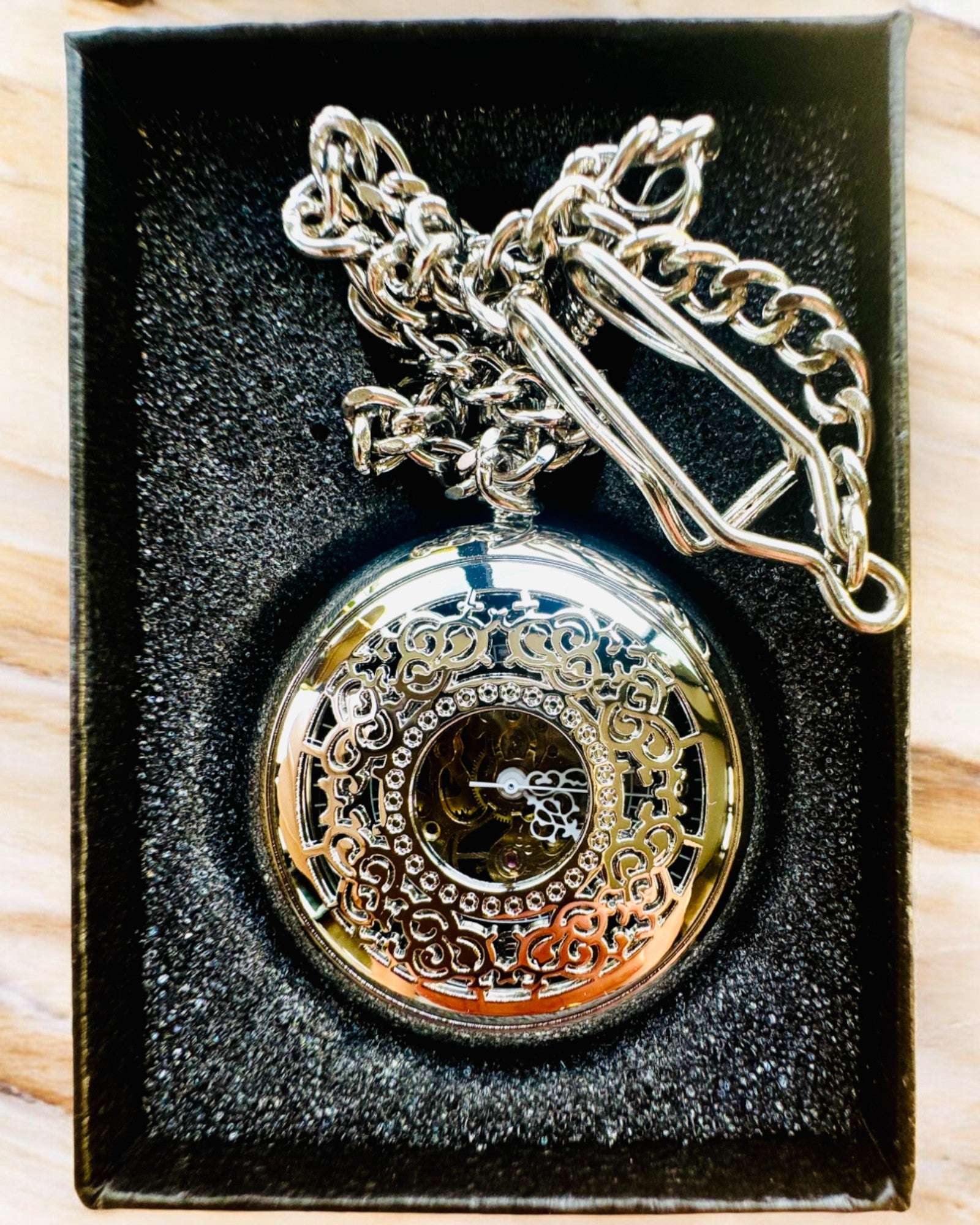 Taschenuhr "Eterna Eleganz", personalisiertes Geschenk, Gravur. Farbe Silber