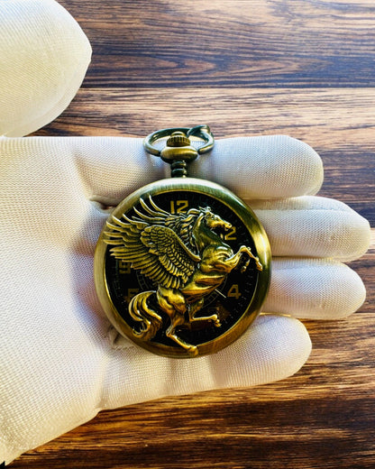 Taschenuhr "Equus Tempus" - Farbe: Kupfer, mit Pferdemotiv, Personalisierung mit Gravur möglich