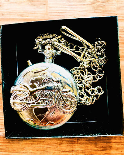 Taschenuhr "Motorrad-Elegant 2" – Gravur als Geschenk, 3 Farbvarianten
