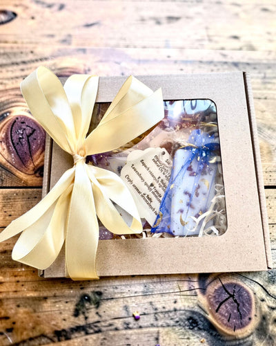 Kleiderschrank voller Reisen – Geschenkset mit Soja-Anhängern