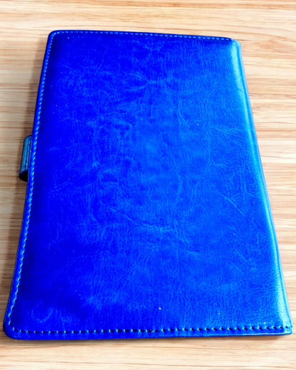 Exklusives Leder-Notizbuch "Sekretnik" A5 mit Zahlenschloss - Personalisierung mit Gravur