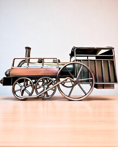 Lokomotive aus Eisen „Retro Express“ – Dekoration, Modell, handgefertigt mit Gravurmöglichkeit als Geschenk