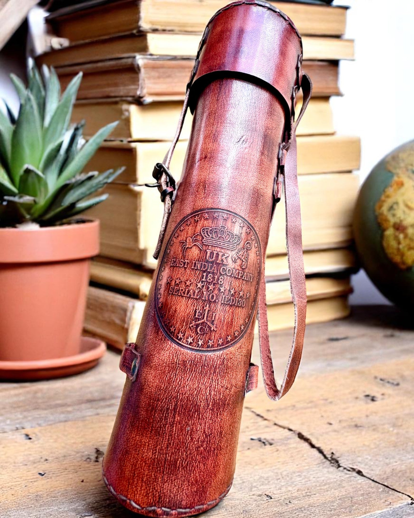Königliches Fernrohr „Voyager 1818“ – Exklusiv, Messing, 83 cm, handgefertigt, Etui aus echtem Leder – Sammleredition, Personalisierung mit Gravur als Geschenk