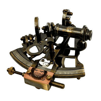Retro-Sextant aus Messing im Lederetui - Elegantes Navigationsinstrument mit Gravurmöglichkeit - Ideales Geschenk für Liebhaber der Seefahrt und Geschichte - Maße 13x12x7 cm