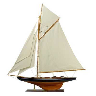 Großes Modell der Yacht Columbia – Höhe 104cm – COL