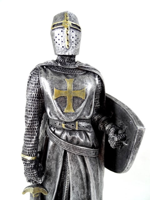 30 cm große Kreuzritterfigur mit Gravur