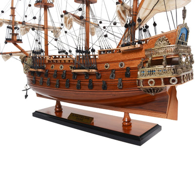Exklusives Modell des Segelschiffs San Felipe mit gesetzten Segeln - SF45R