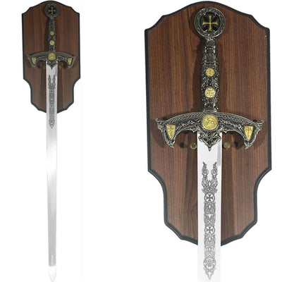 Replik eines Templerschwertes mit Gravur auf einem Holzhalter