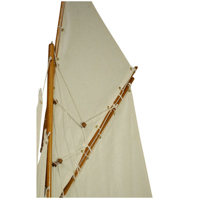 Großes Modell der Yacht Columbia – Höhe 104cm – COL