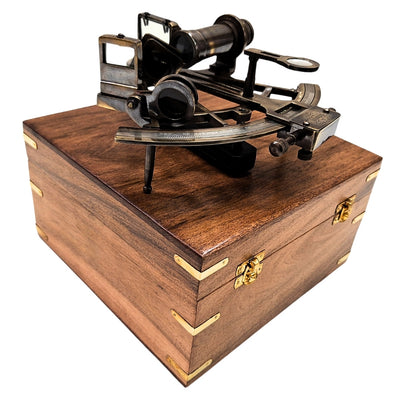 Messingsextant in Holzkasten – Replik - NC1517