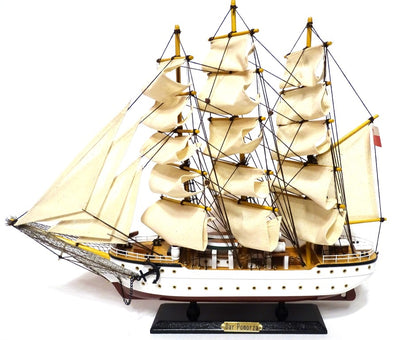 Modell des Segelschiffs Dar Pomorza 50cm - DARPOM50