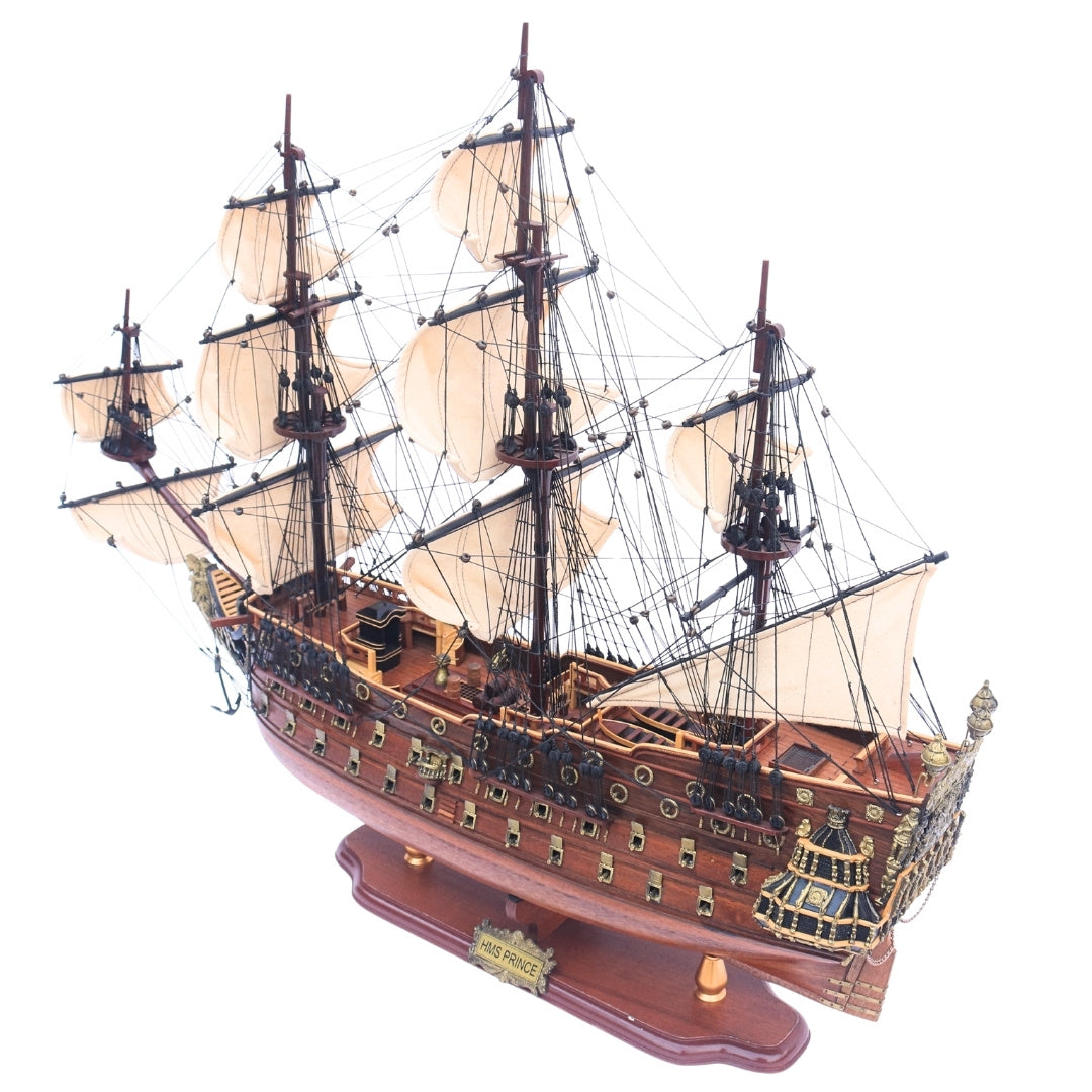 Exklusives großes Segelschiffmodell des Kriegsschiffs HMS Prince 94cm mit Möglichkeit zur Personalisierung durch Gravur