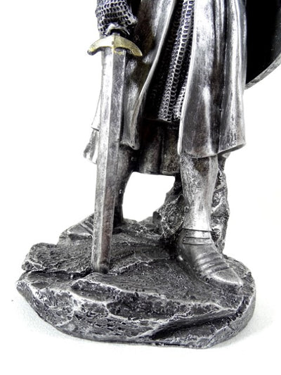 30 cm große Kreuzritterfigur mit Gravur