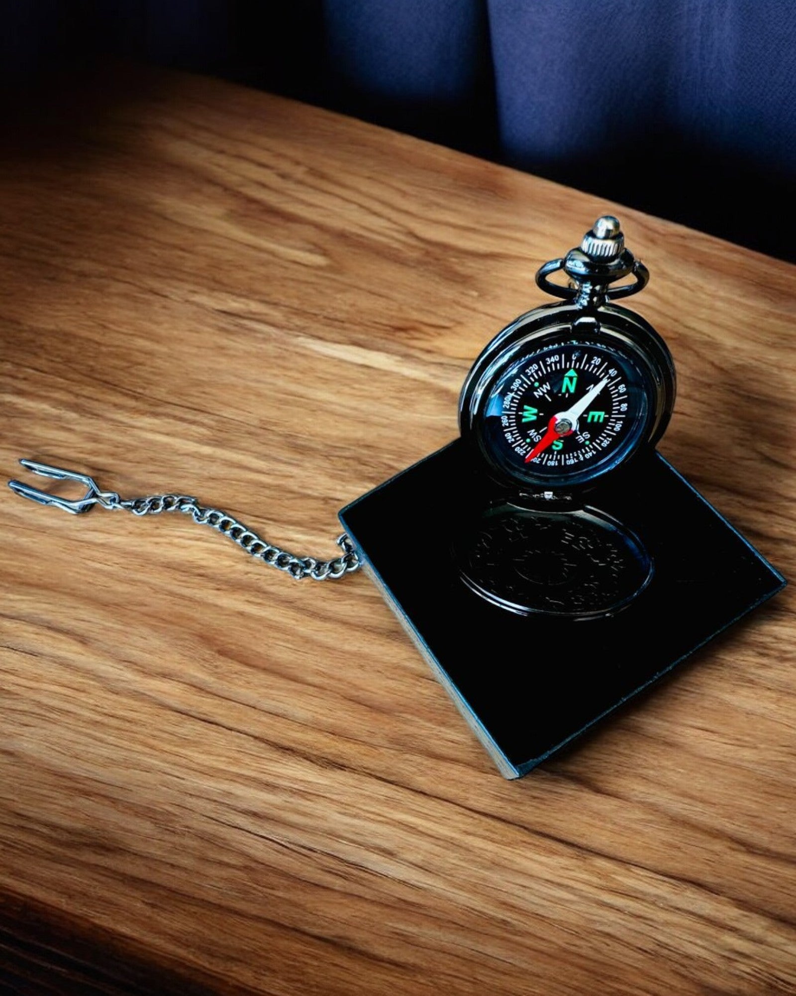 Taschenuhr-Stil Kompass "Navigator" - Farbe dunkles Metall
