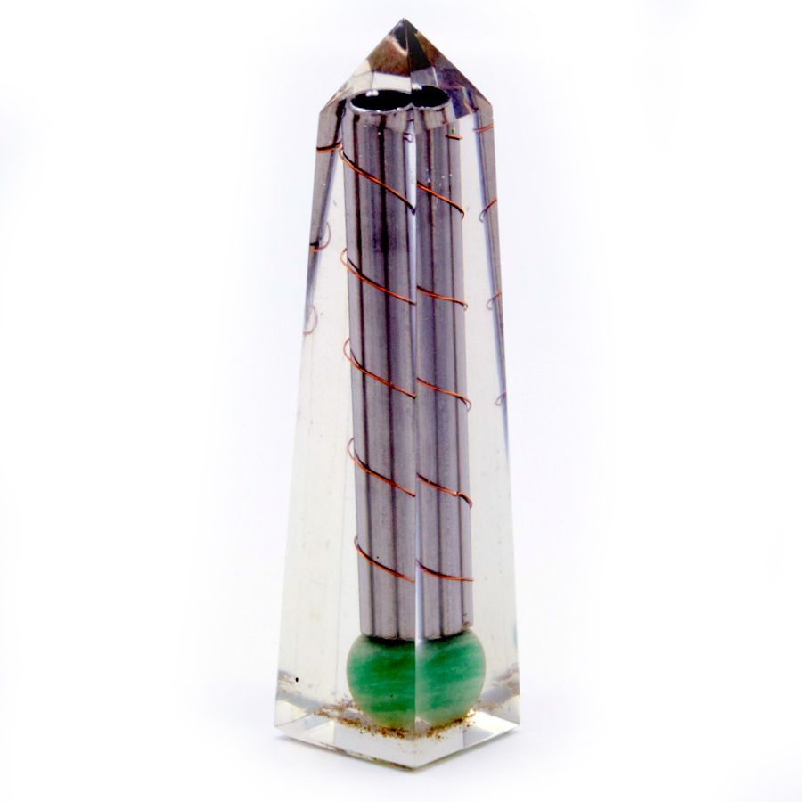 Orgonit-Kraftobelisk mit grünem Aventurin